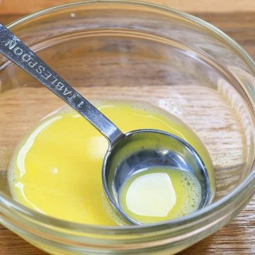 how to half an egg