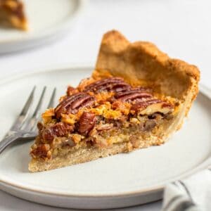 gluten free pecan pie slice