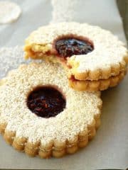 gluten-free linzer cookies, linzer cookies, linzer cookie recipe, gluten-free Linzer cookie recipe, the best gluten-free linzer cookies in the world, linzer tart, linzer, linzer cookie recipe, gluten-free cookies, gluten-free Christmas cookies, gluten-free linzer cookies christmas, holiday cookies, best gluten-free cookie recipes