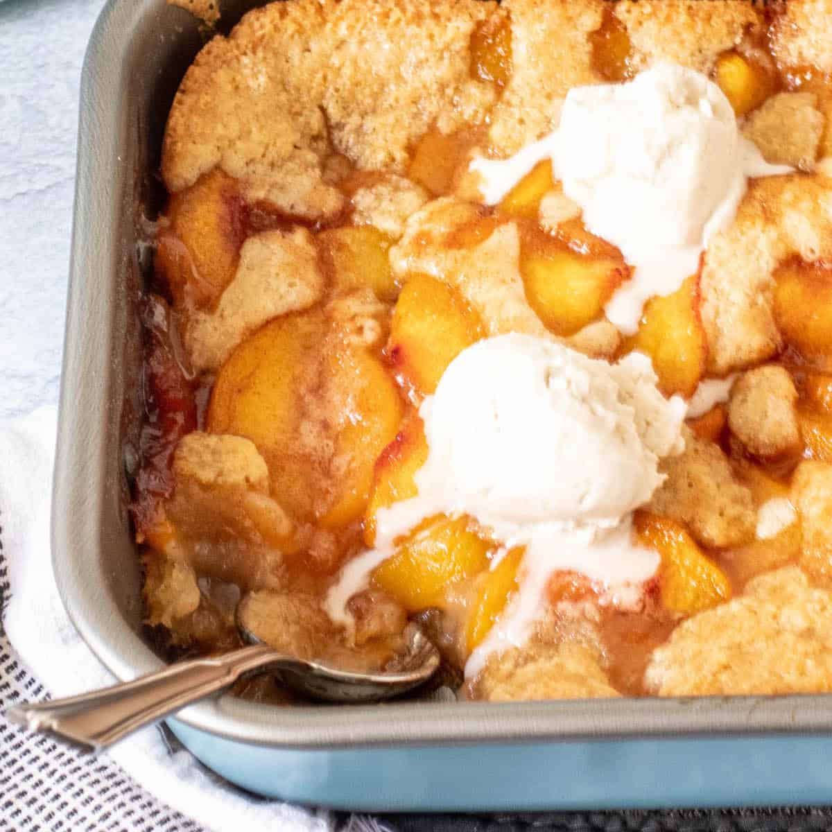 gluten free peach cobbler