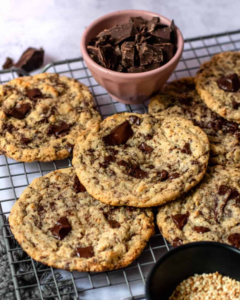 Sesame Chocolate Chip Cookies 